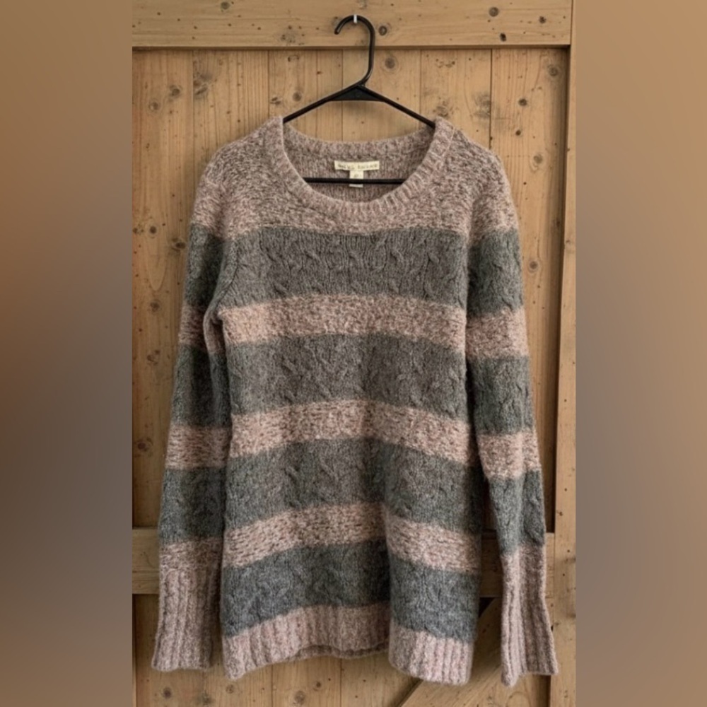 Kaisely Long Sleeve Pullover Wool Blend Gray and Pink Striped Sweater Size Large